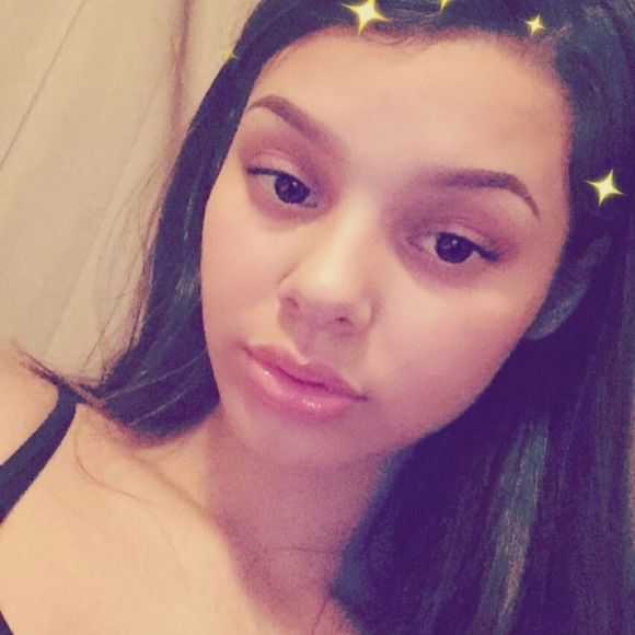 Meet your Posher, Amber gurule - Picture 1 of 1